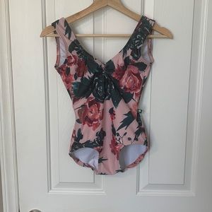 LUCKY LEO LEOTARD